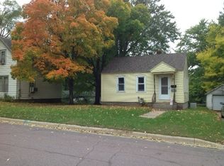 222 Cross Ave, Faribault, MN 55021