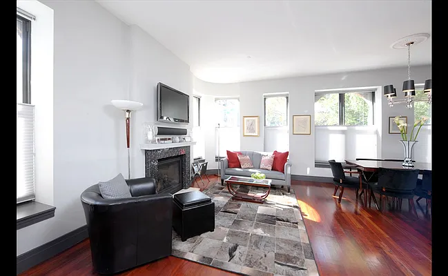 Sold by Douglas Elliman | media 15