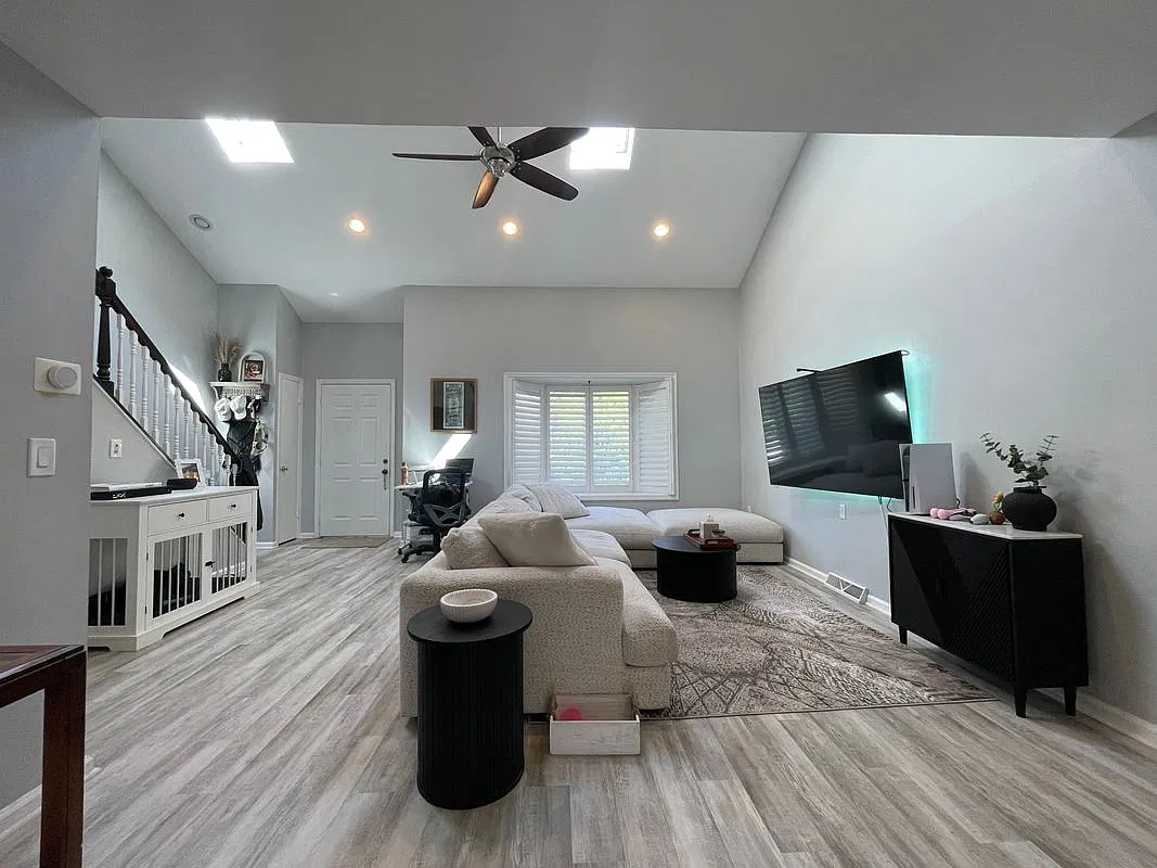 2 bed, 2.0 bath, 1171 sqft, $3,400 — Photo 1