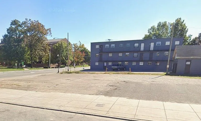 411 Hal Greer Boulevard — Photo 4