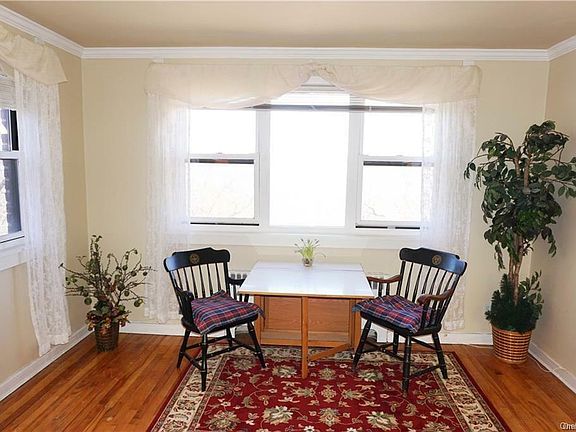 3rd image of 154 Martling Ave #6-5M