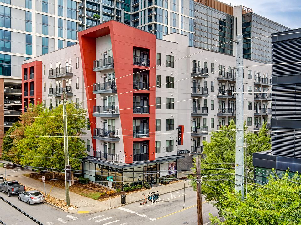 Building Photo 1