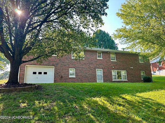 5th image of 2113 Meadow Lake Dr