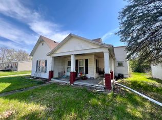 110 S Vermilion St, Potomac, IL 61865