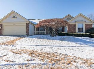 15708 94th Ave, Florissant, MO