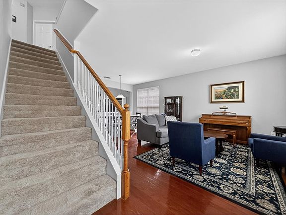 3rd image of 2679 Lake Ridge Dr