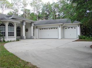 690 Logan Blvd S, Naples, FL 34119