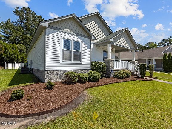 4th image of 1727 Sassafras Court