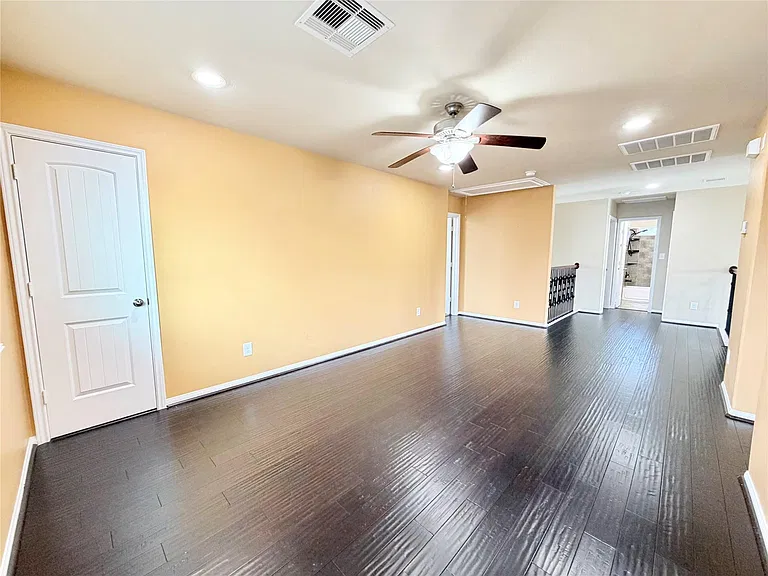 1242 S Maple Dr — Photo 19