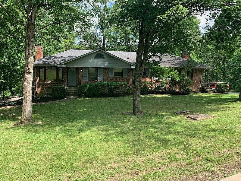 1st image of 916 Downey Dr