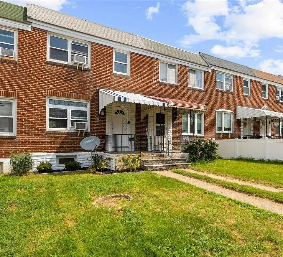 4 bed, 1200 sqft, $2,500 — Photo 1