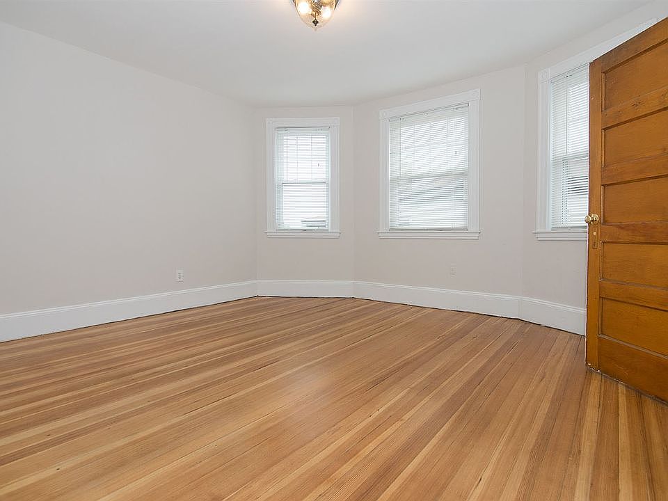 2nd image of 41 Ashford St #A-001
