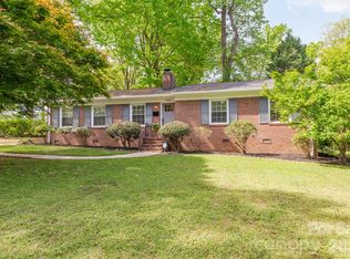 1940 Lansdale Dr, Charlotte, NC 28205