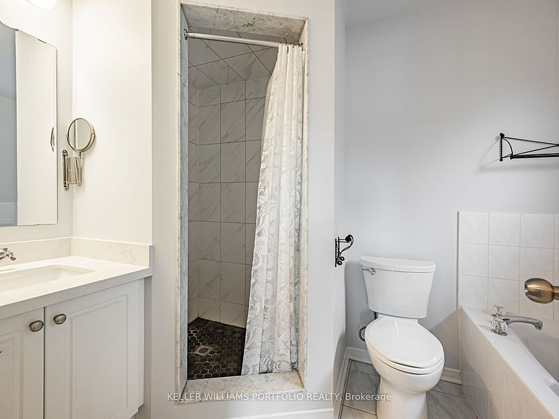 Mississauga House for rent - 3 Bedrooms — photo 14