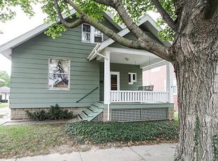 716 12th St, Highland, IL 62249