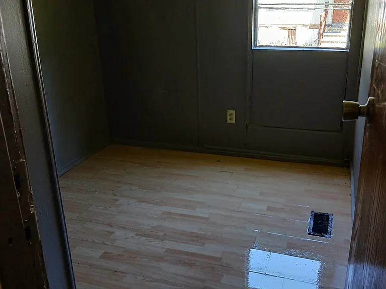 Estate Rd — Photo 1
