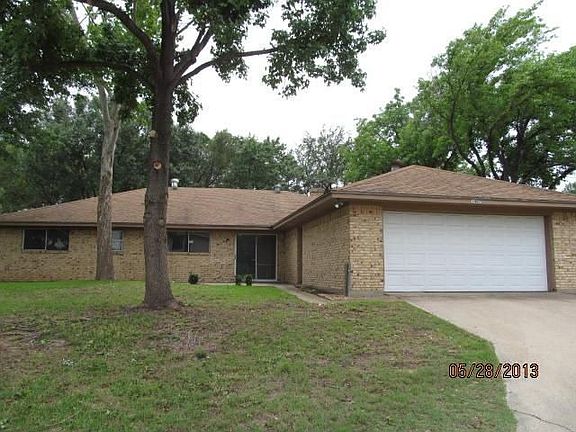 2nd image of 1407 Glenhill Ln