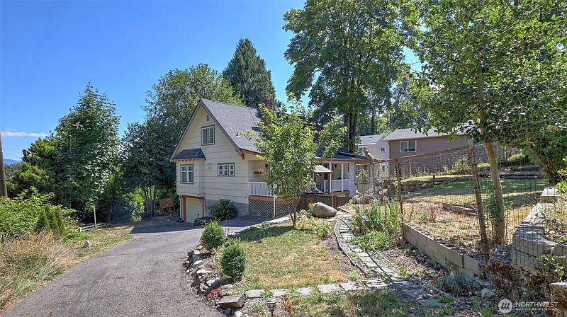 2nd image of 10003 15th Avenue S