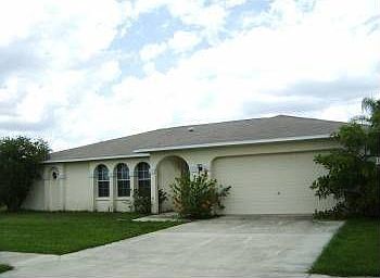 1st image of 597 Genevieve Dr