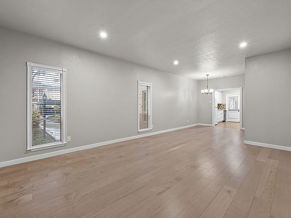 5th image of 4320 Bellaire Dr S APT 135W