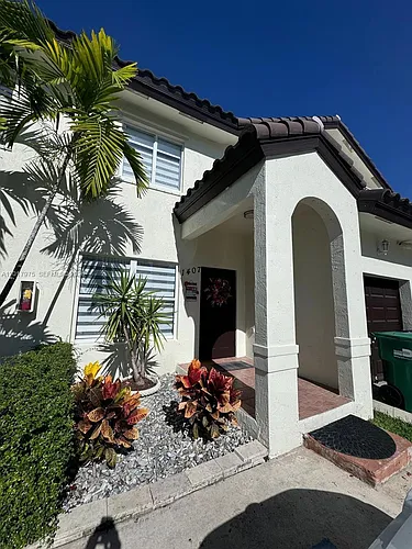 8851 NW 110th Pl #1407 Photo 1