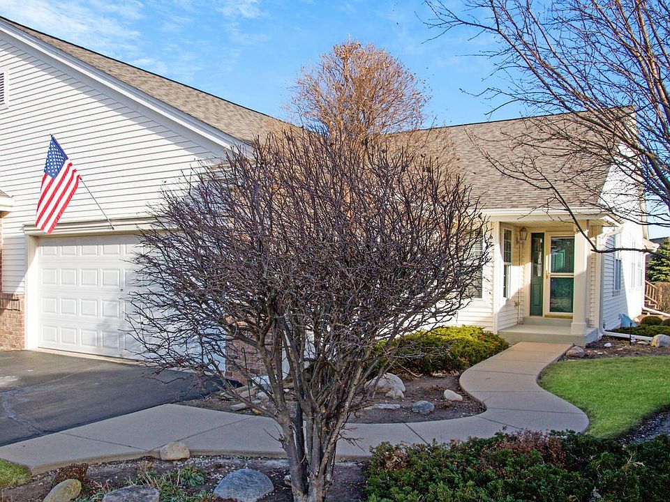 1st image of 865 Sweetbriar DRIVE #2