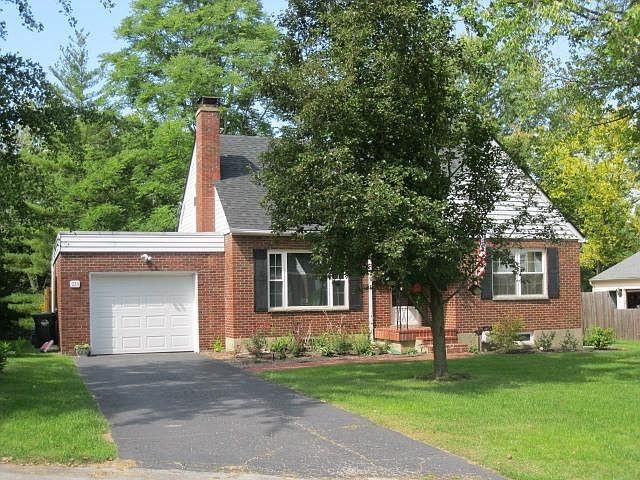 1st image of 223 Maddux Dr