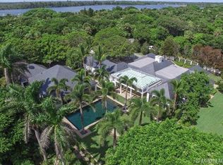 153 SE Gomez Rd, Hobe Sound, FL 33455