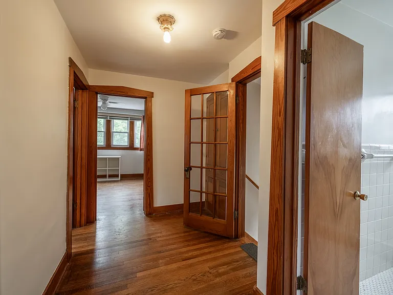 1040 Lake Michigan Dr NW — Photo 6