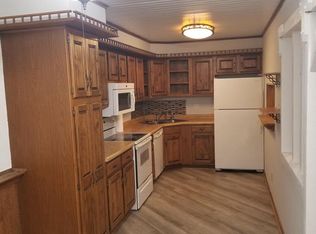 1226 E Decorah Rd APT 4, West Bend, WI 53095