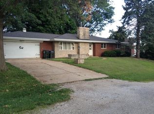18 Richard St, Waterloo, IL 62298