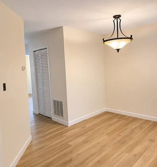 246 Crosspoint Dr — Photo 10