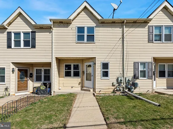 614 Fraley St, Bridgeport, PA 19405