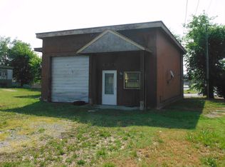 110 Locust St, Newport, TN 37821