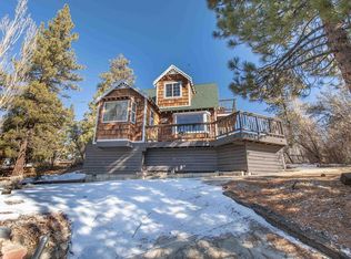 1039 Brookside Ln, Fawnskin, CA 92333