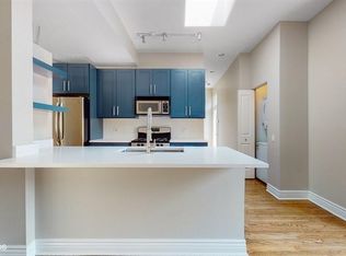 2547 N Clark St APT 3S, Chicago, IL 60614