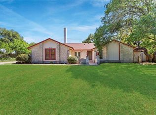 307 Live Oak Dr, Mountain City, TX 78610