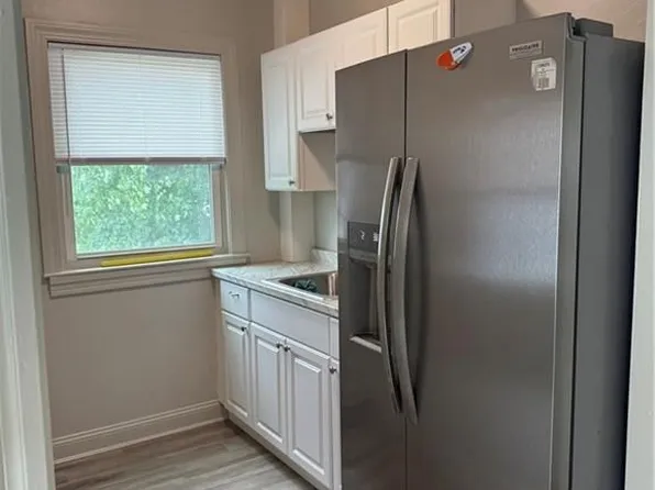 29 Pine St Floor 2, Pawtucket, RI 02860