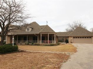 85 County Road 2256, Valley View, TX 76272
