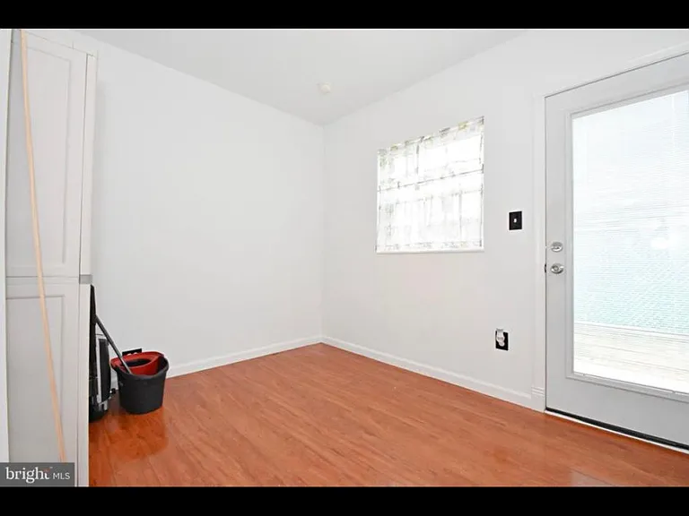 3430 Almond St — Photo 3