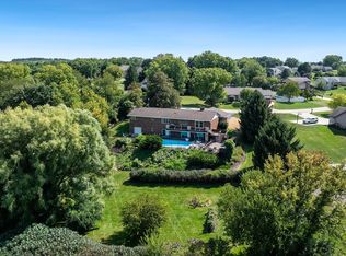 3300 N Silver Ridge Dr, Oregon, IL 61061