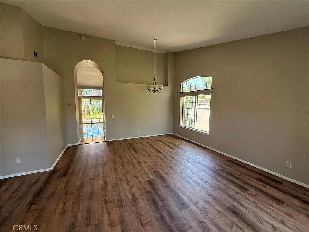 3 bed, 1664 sqft, $3,000 — Photo 4