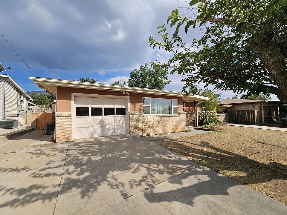 1st image of 2614 Pontiac Dr