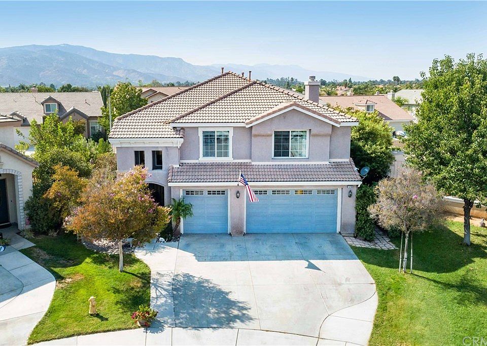 1st image of 23268 Buena Ct