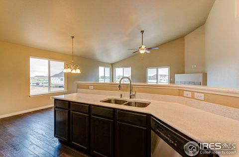 5th image of 681 Vermilion Peak Dr