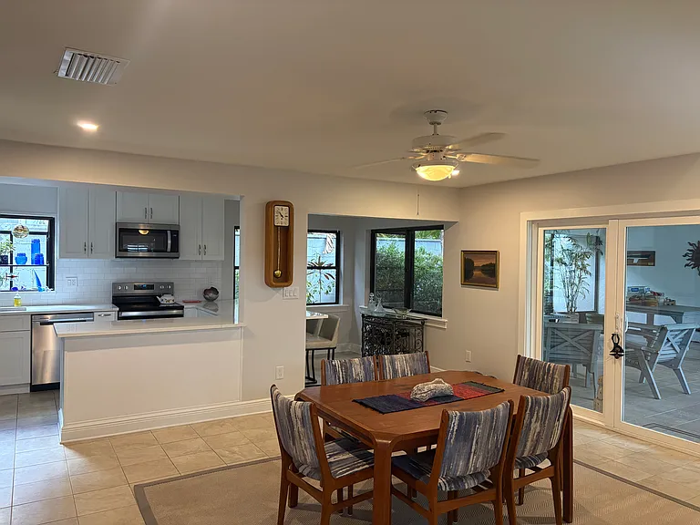 463 W Davis Blvd — Photo 6