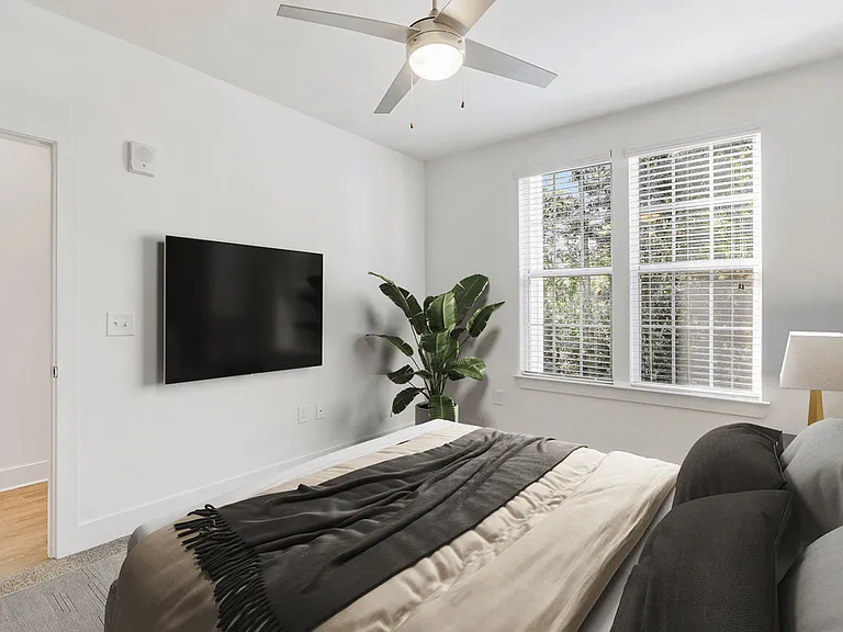 The Darby Apartments — Photo 41