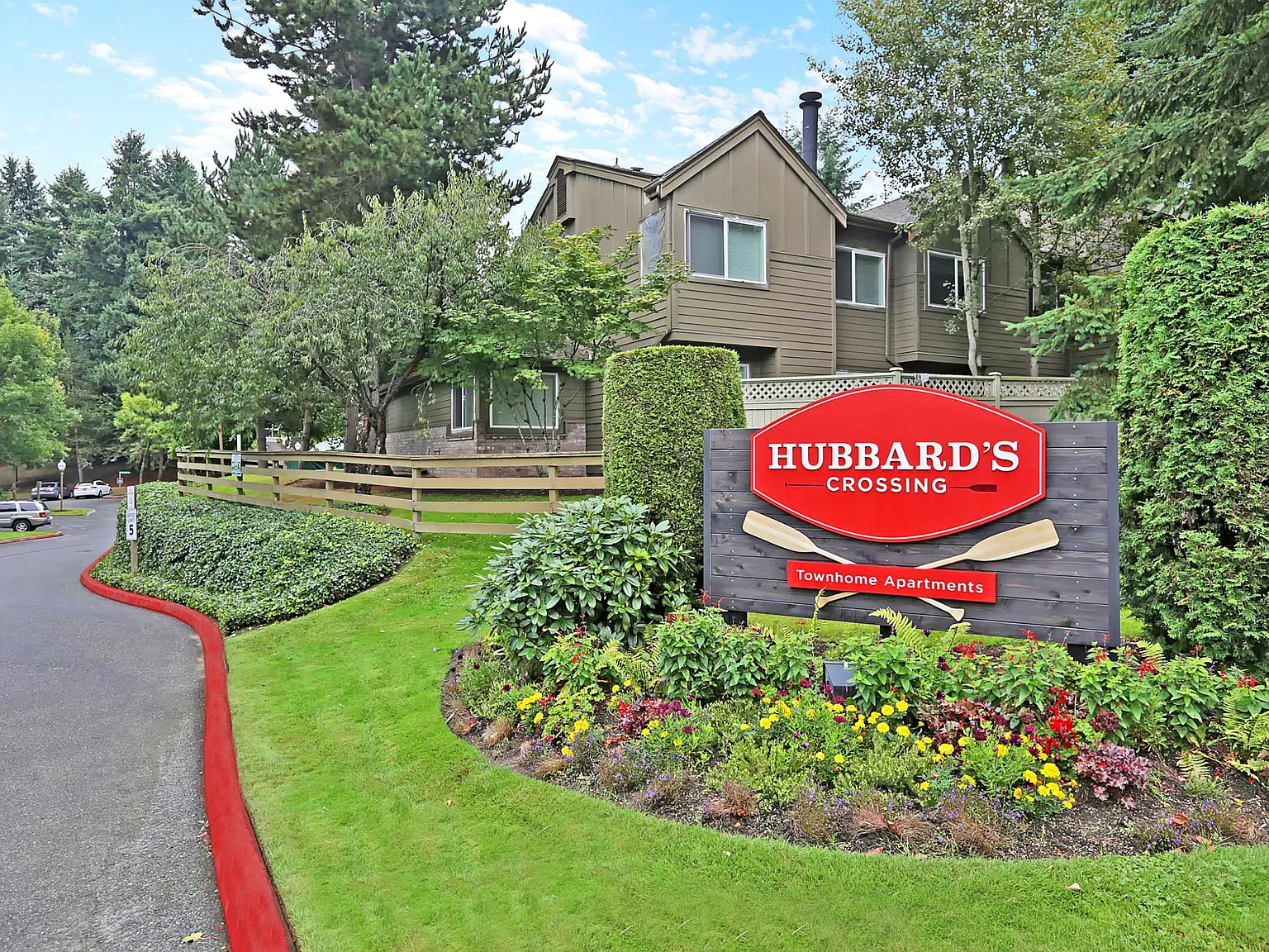 Hubbard's Crossing — Photo 1