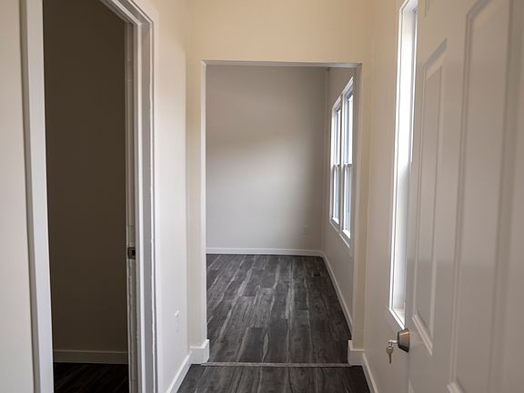 Front entry - door to the flex space is on the left