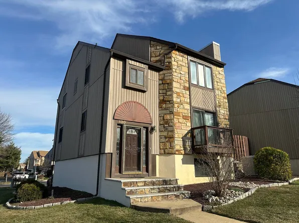 130 Diamond Ln, Old Bridge, NJ 08857